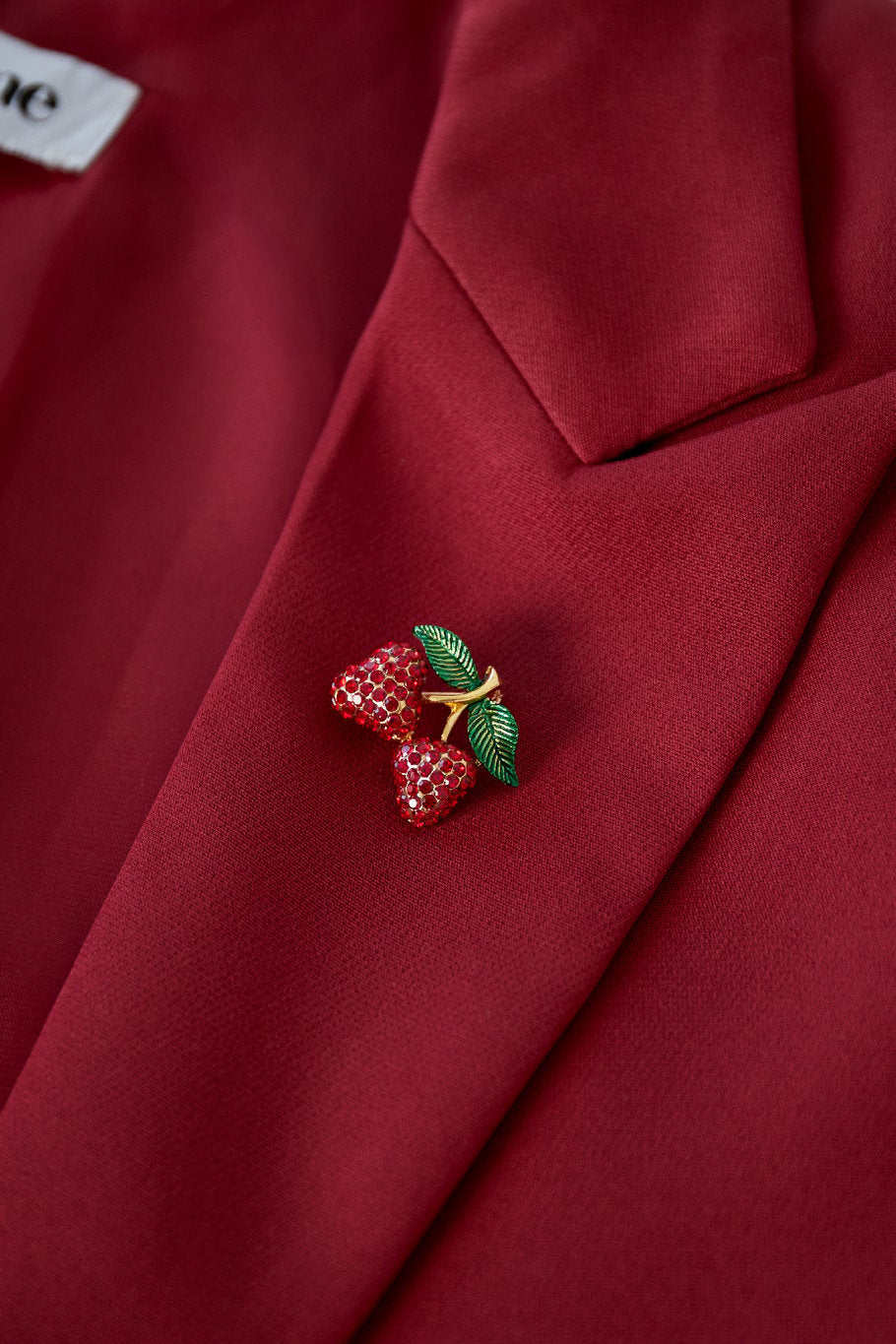 Broche Cherry